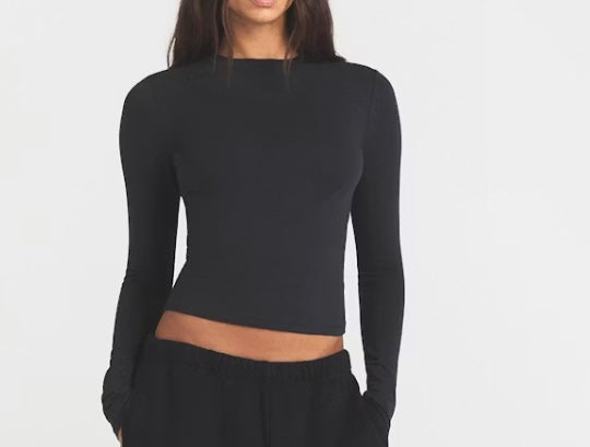 SKIMS TWO PIECE LONG SLEEVE SHIRT AND SHORT