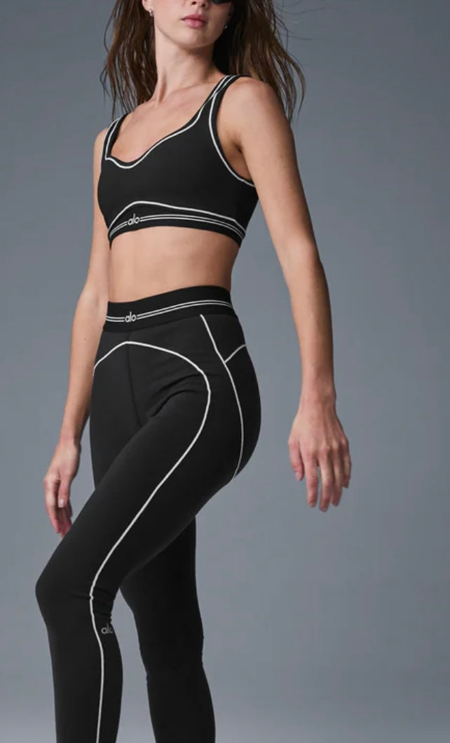 ALO TWO PIECE AIRBRUSH HIGH-WAIST HEART THROB LEGGINGS AND TOP BRA