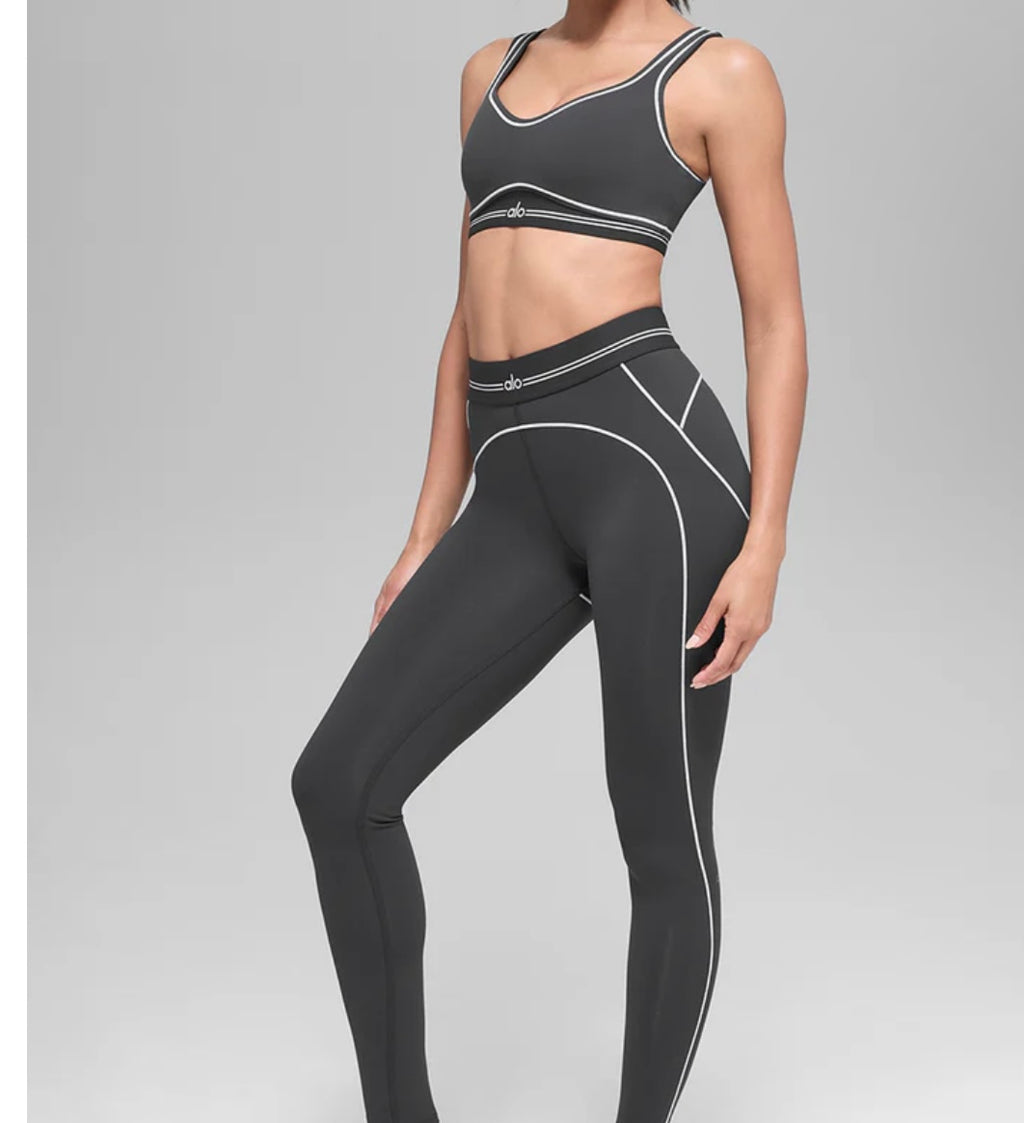 ALO TWO PIECE AIRBRUSH HIGH-WAIST HEART THROB LEGGINGS AND TOP BRA